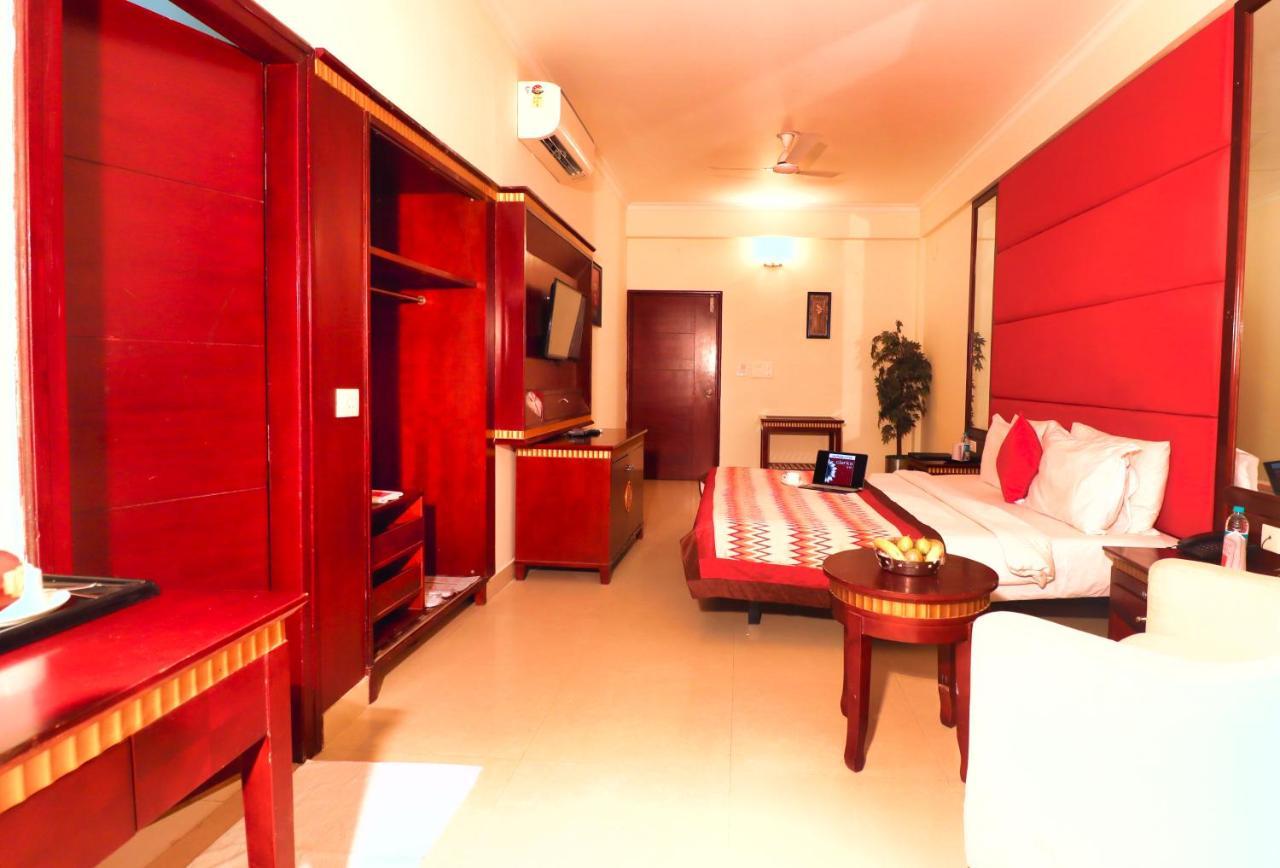 Crestmont Ashapurna Jaipur, Banipark Hotel Exterior foto