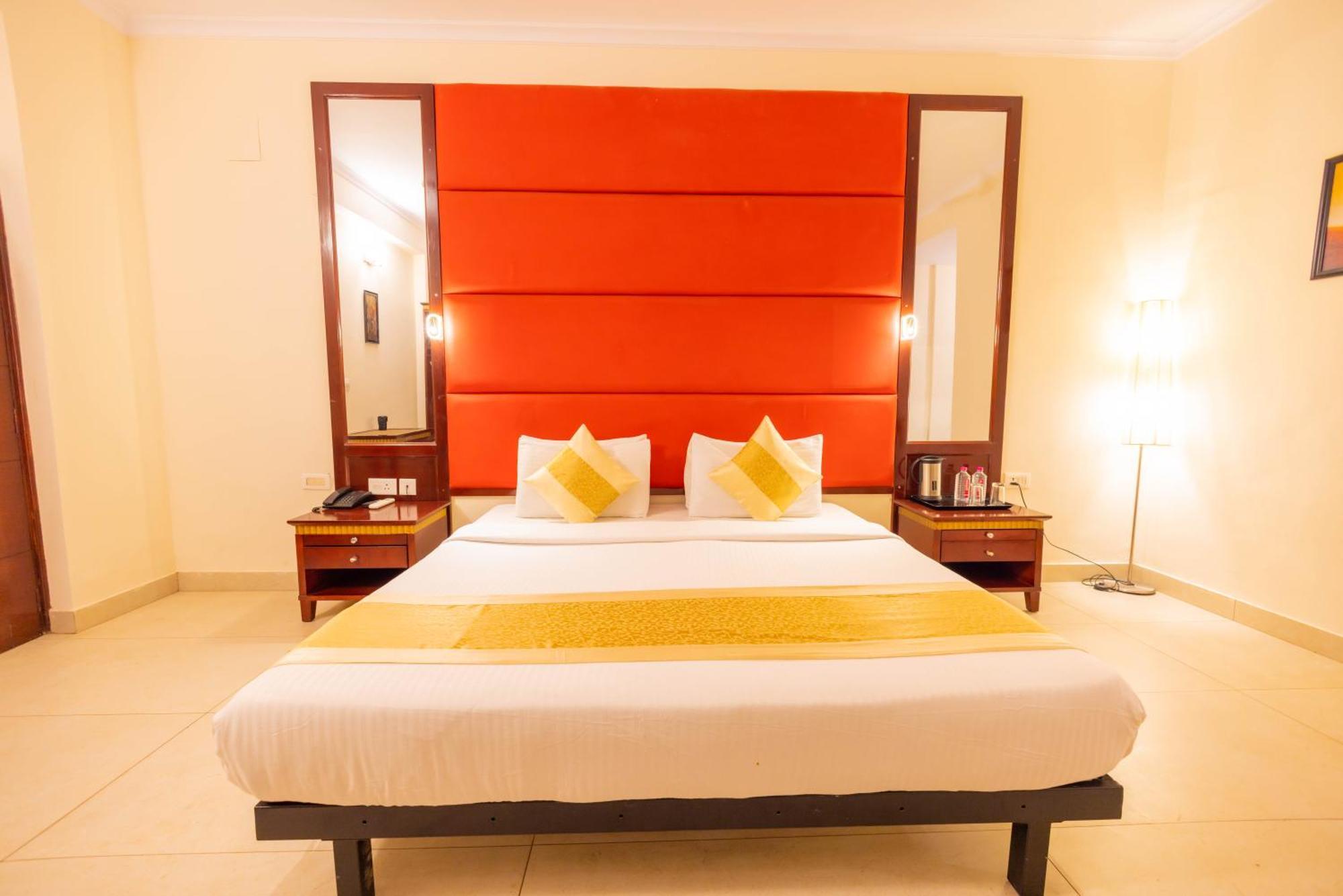 Crestmont Ashapurna Jaipur, Banipark Hotel Exterior foto