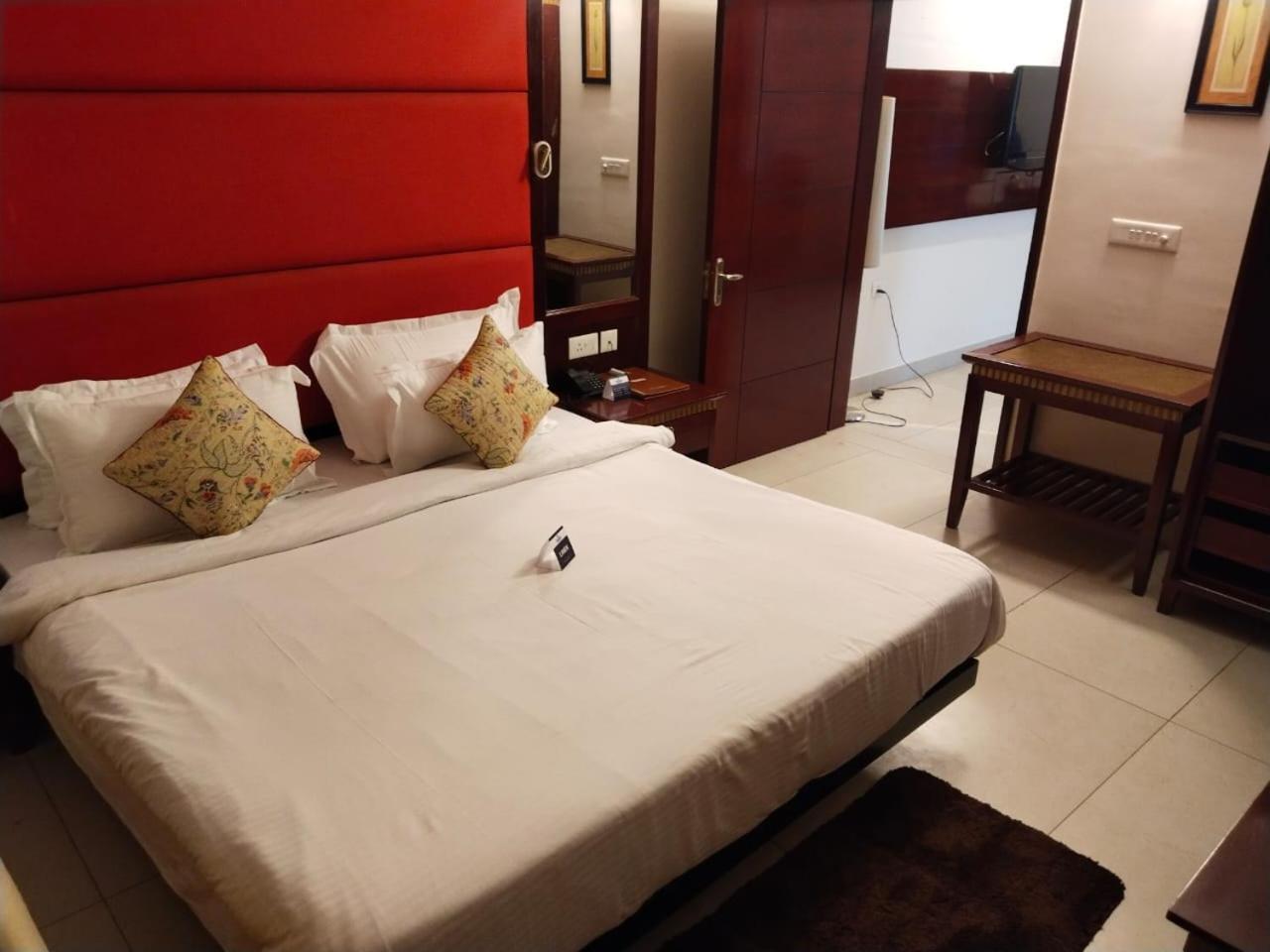 Crestmont Ashapurna Jaipur, Banipark Hotel Exterior foto